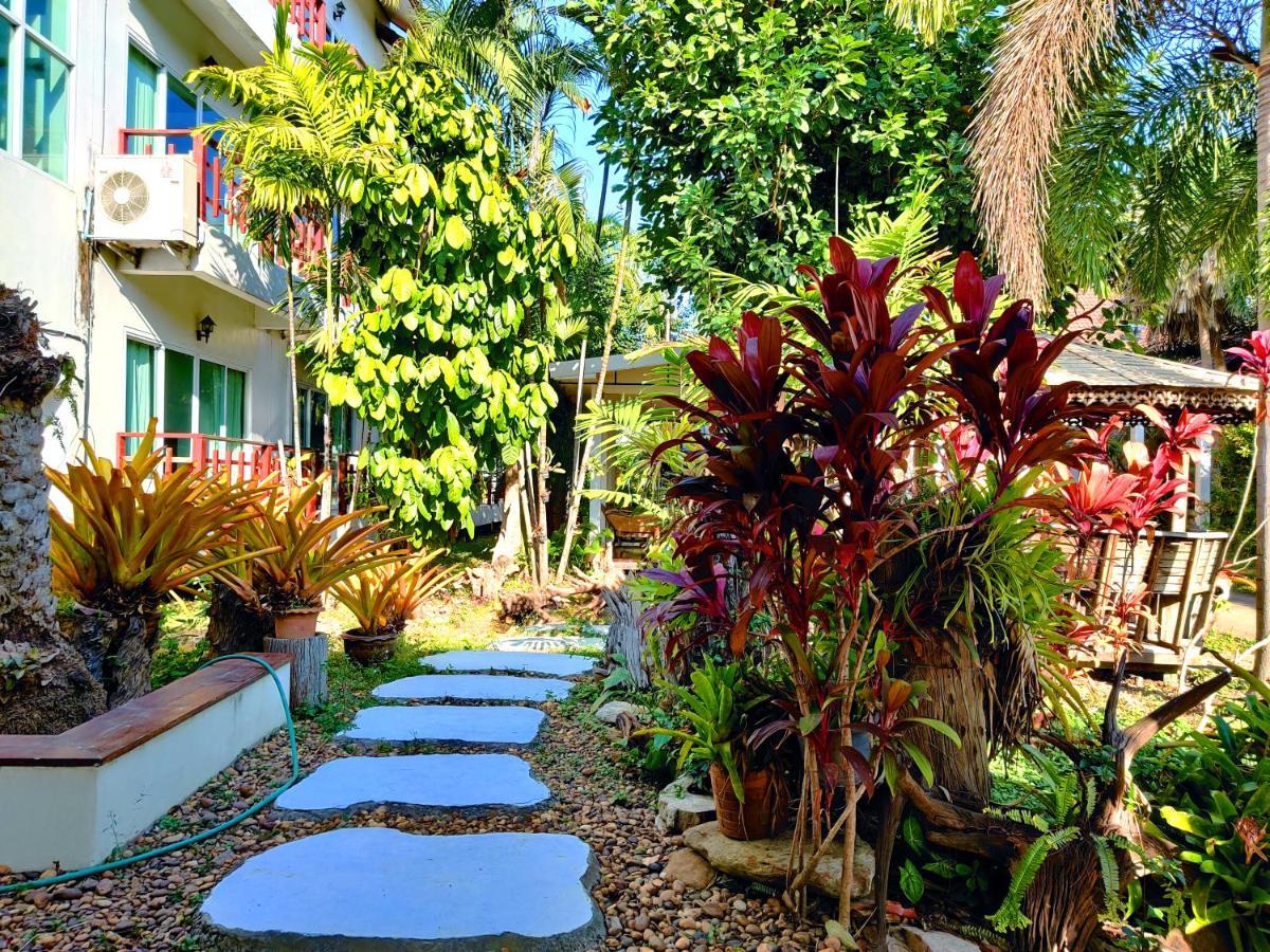 Thong Paeka Hotel Prasat Εξωτερικό φωτογραφία