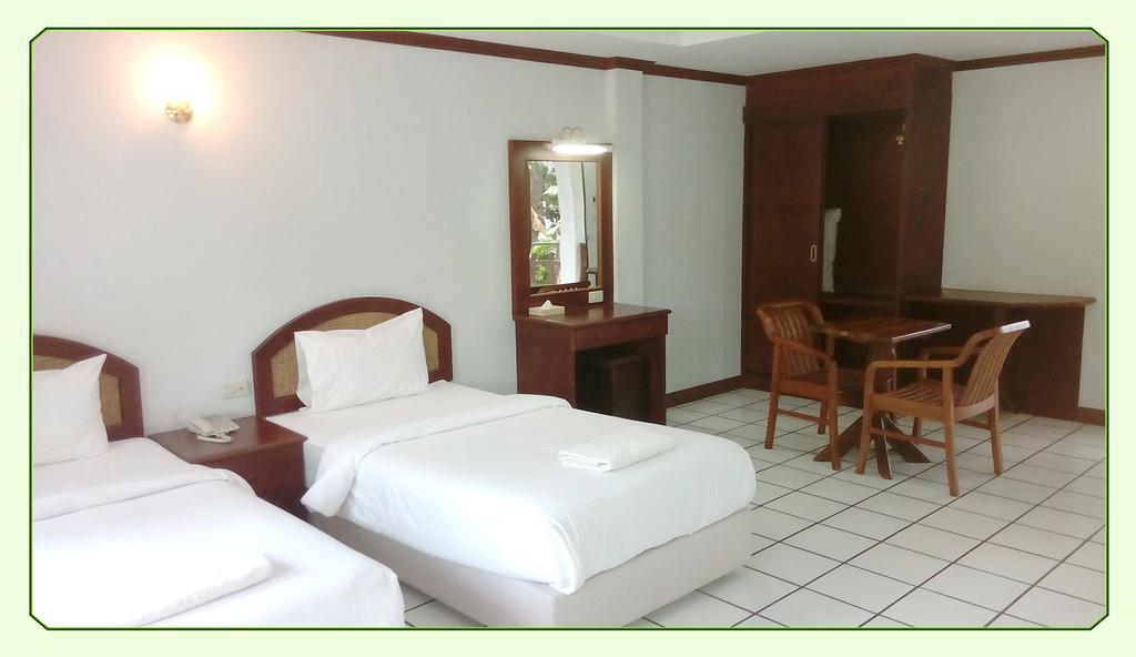 Thong Paeka Hotel Prasat Δωμάτιο φωτογραφία
