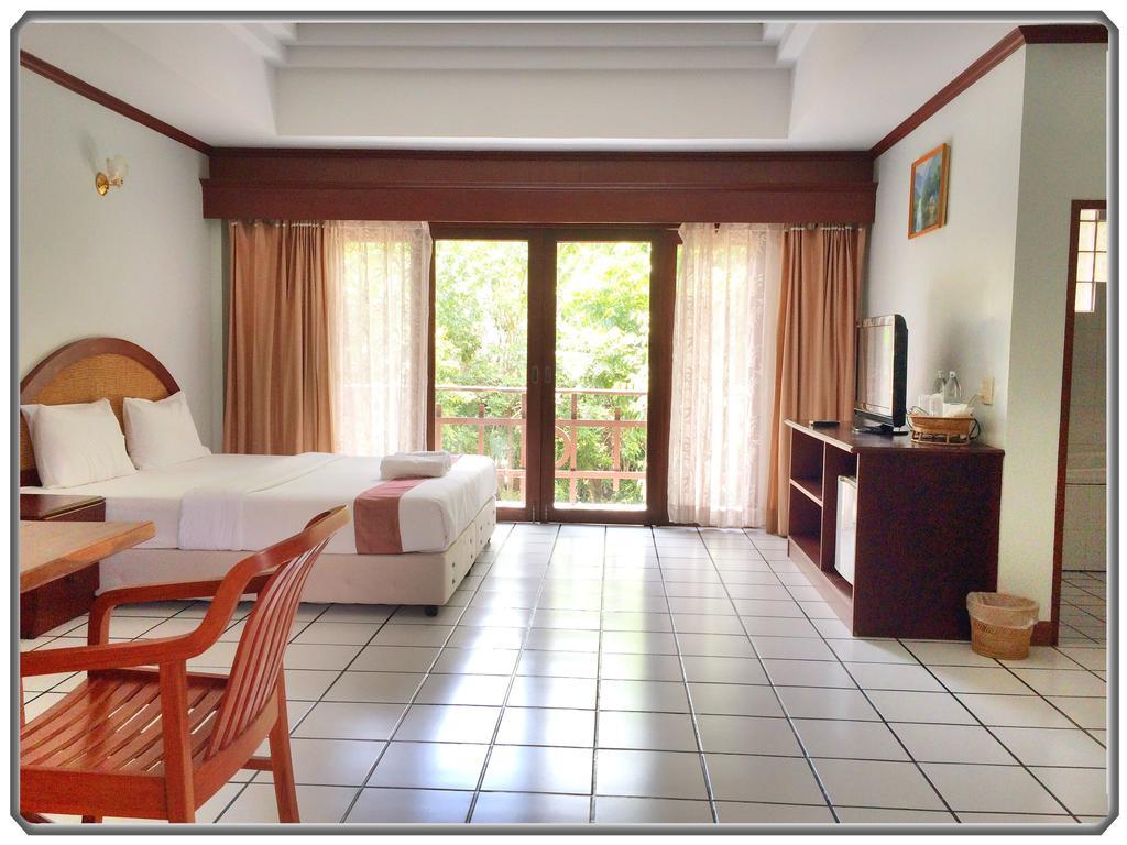 Thong Paeka Hotel Prasat Δωμάτιο φωτογραφία