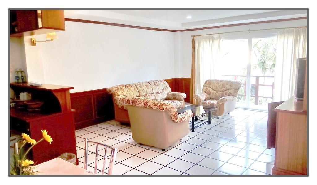 Thong Paeka Hotel Prasat Δωμάτιο φωτογραφία